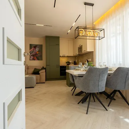 Apartment Complex Bella With Free Parking,jacuzzi,bbq Varna
