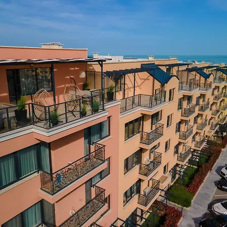 Complex Bella With Free Parking,jacuzzi,bbq Apartment Varna