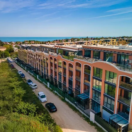 Apartment Complex Bella With Free Parking,jacuzzi,bbq