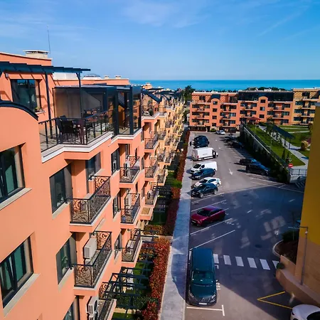 Complex Bella With Free Parking,jacuzzi,bbq Apartment *