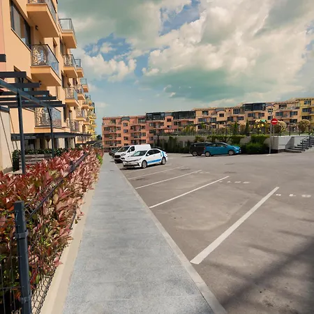 Apartment Complex Bella With Free Parking,jacuzzi,bbq