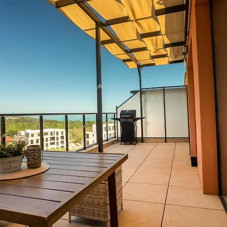Apartment Complex Bella With Free Parking,jacuzzi,bbq Varna